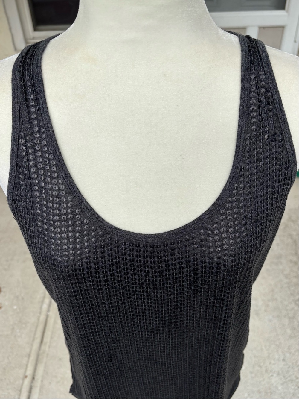 Vince Gray Sequined Open Knit Racerback Scoop Neck Tank Top Size M Medium - Picture 3 of 8